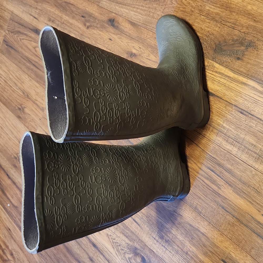 Ugg Rain Boots - image 5